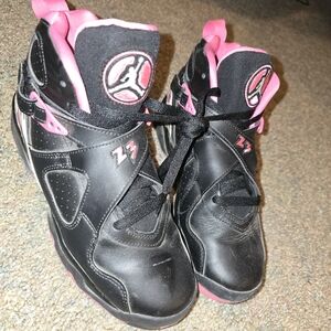 Big Girls Sz6 Youth Jordan's